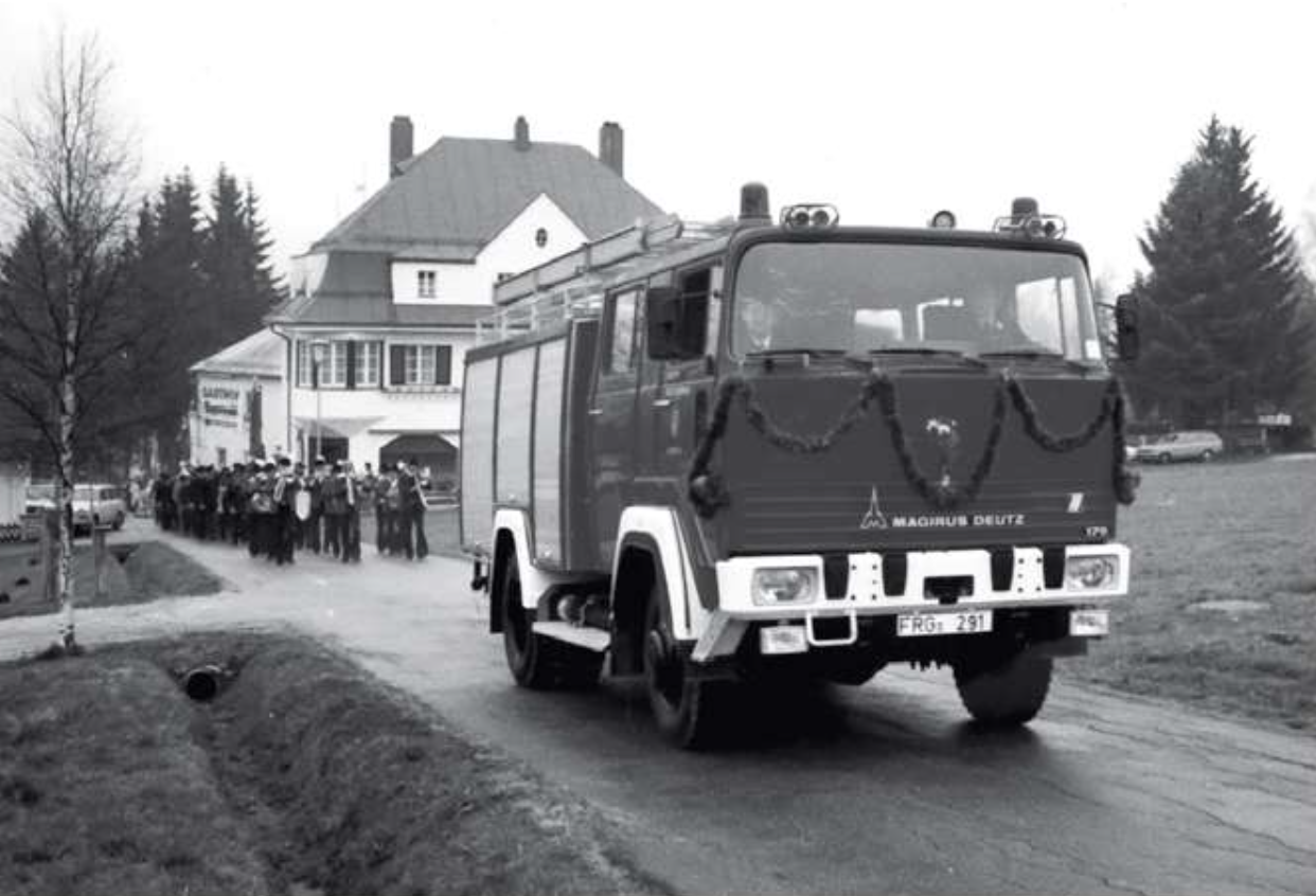 Festzug zur Weihe des TLF 16/25